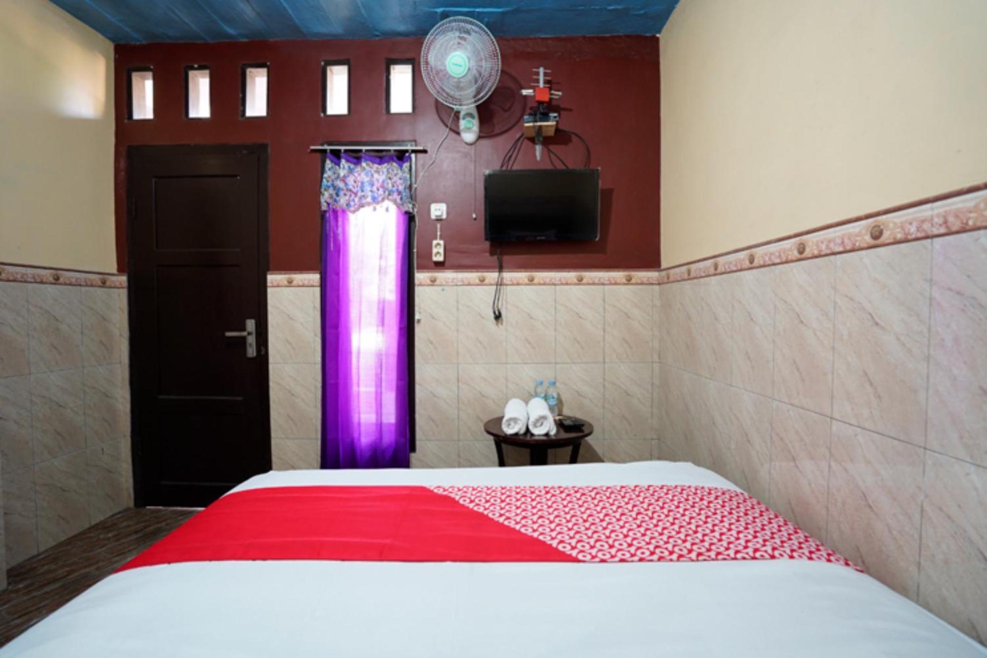 Oyo 927 Carina Hotel Claket Exterior photo