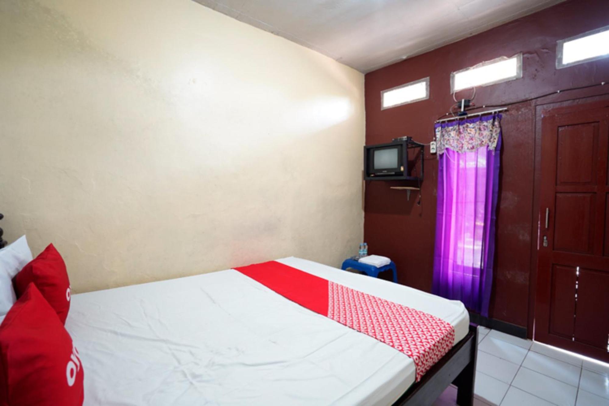 Oyo 927 Carina Hotel Claket Exterior photo