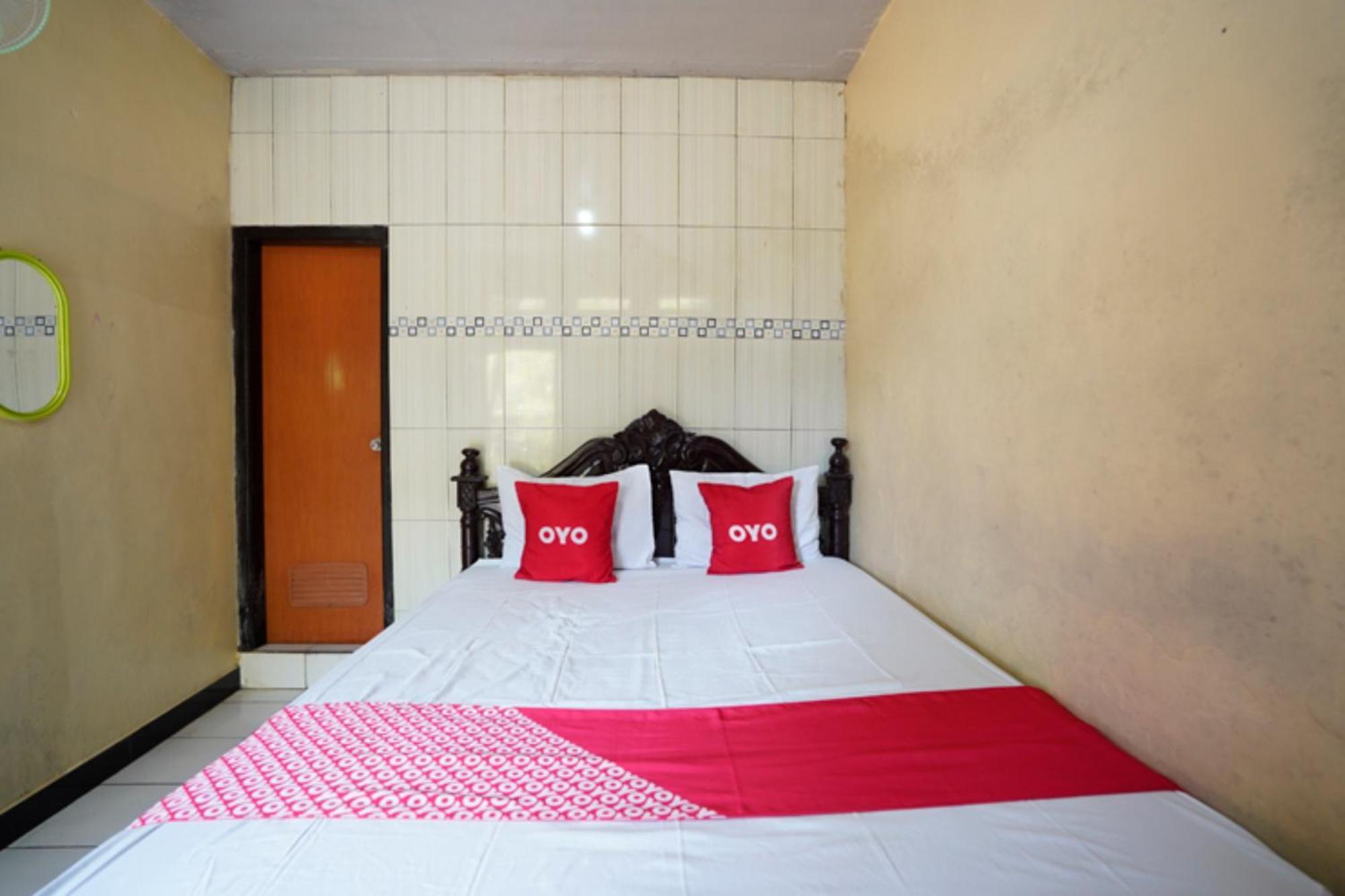 Oyo 927 Carina Hotel Claket Exterior photo