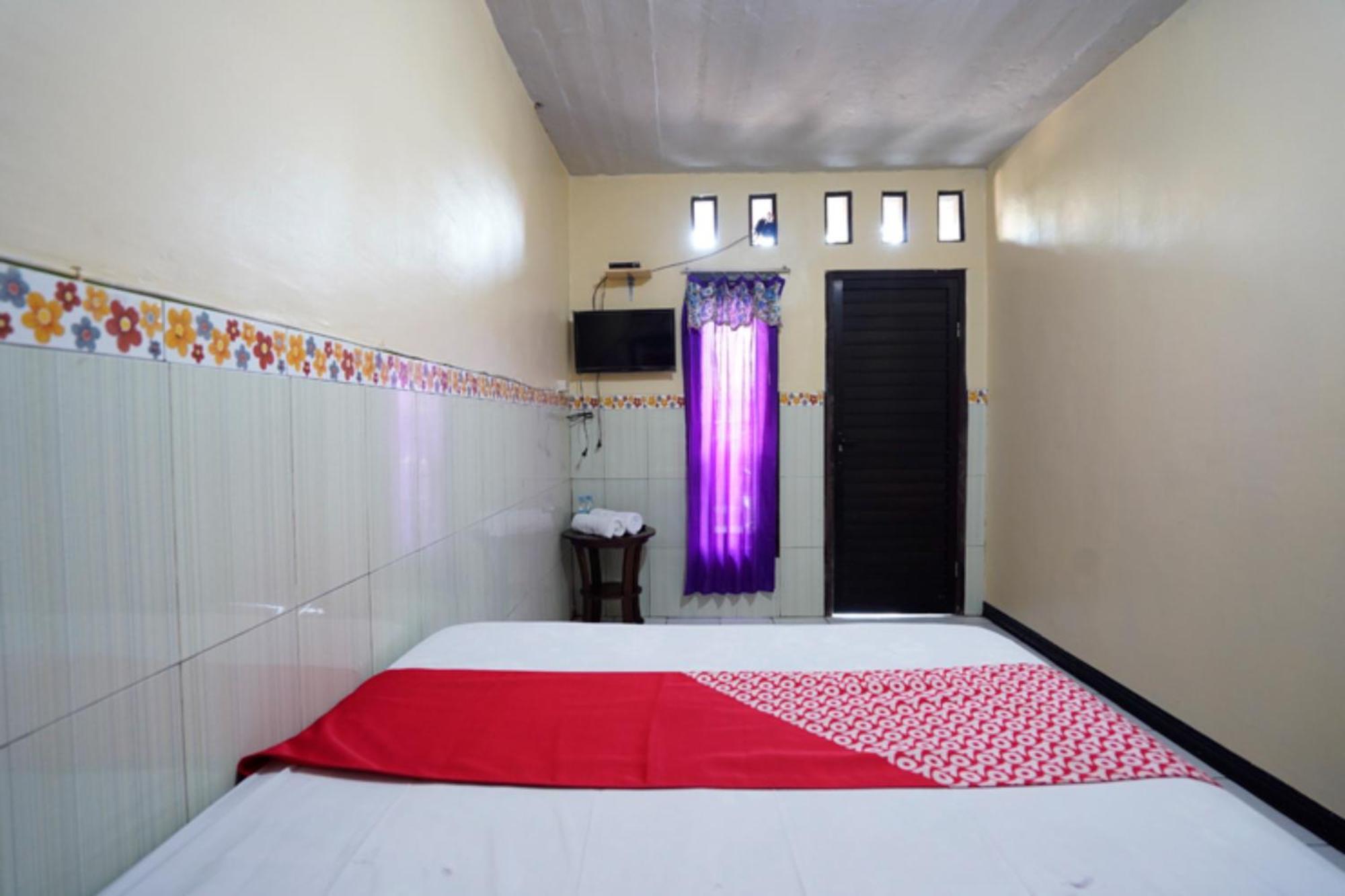 Oyo 927 Carina Hotel Claket Exterior photo