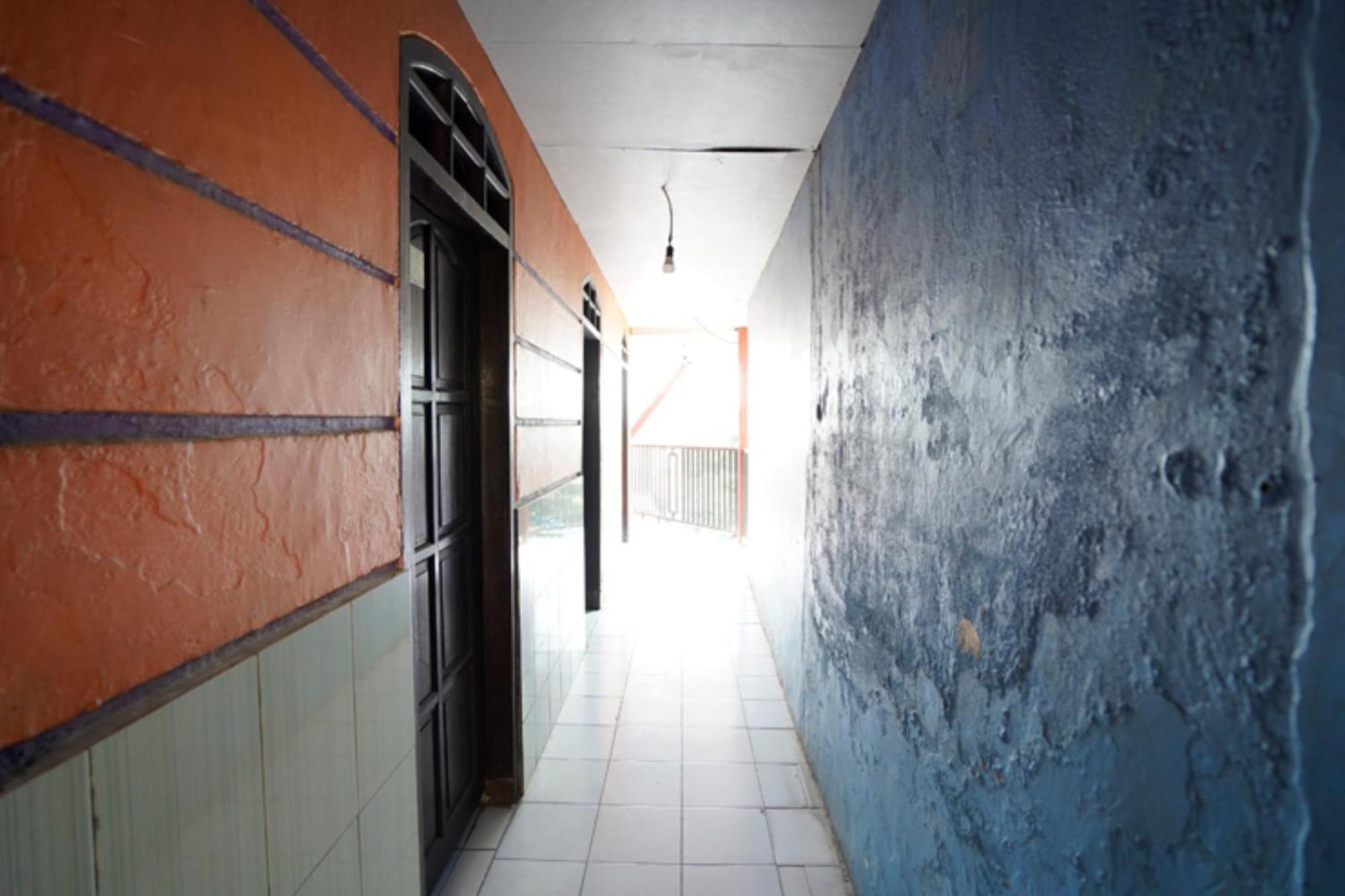 Oyo 927 Carina Hotel Claket Exterior photo